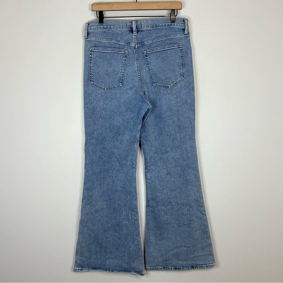 Abercrombie & Fitch Blue The Flare Wide Leg ultra high rise Jeans size 34/14s - Picture 5 of 7